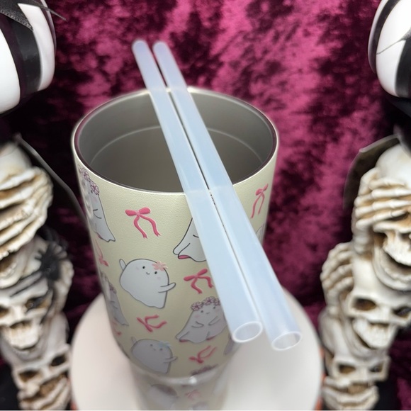 Hydrapeak Halloween Cream Pink Ghost Ribbons Flower Crown Ghosts 32OZ Tumbler - Picture 11 of 12